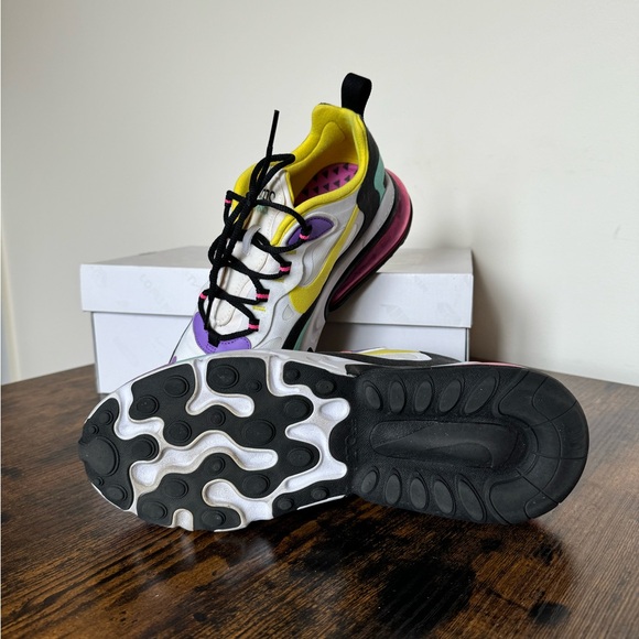 Nike air max 270 react in women’s size 8.5 - Picture 2 of 6